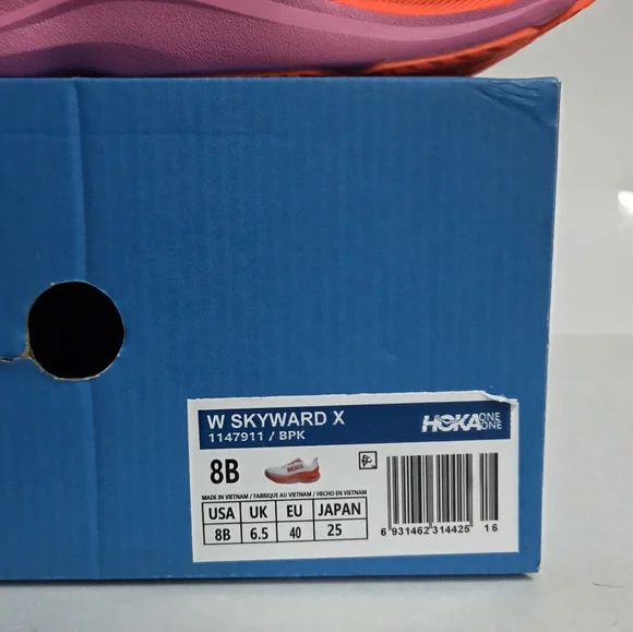 Hoka One One Skyward X Womens Running Shoes Size 8-9 NWB! - Picture 11 of 12
